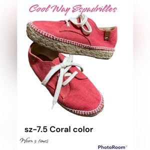 Espadrilles     Laces • Platform